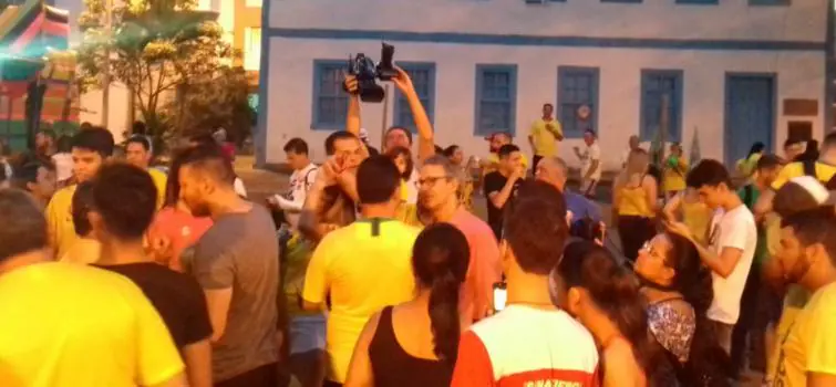 Romeu Zema visita Divinópolis e faz passeata; carreata em apoio a Bolsonaro reúne centenas de apoiadores
