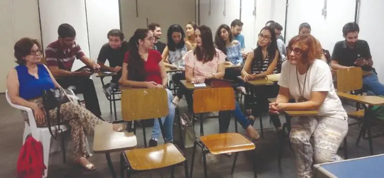 Mais Médicos inicia atendimentos