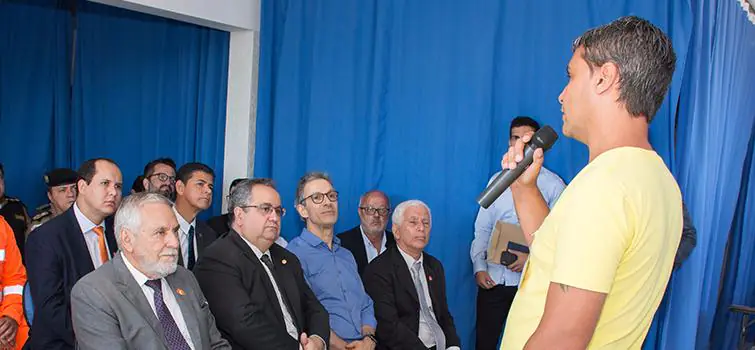 Governador visita Apac de Itaúna e conhece modelo de recuperação de condenados
