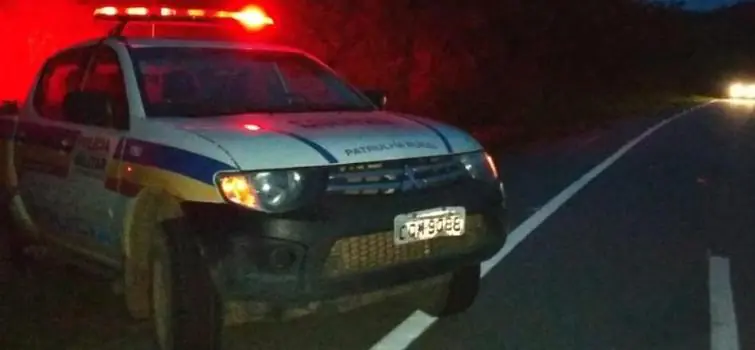 Mulher é presa por tráfico de drogas em boate de Cláudio