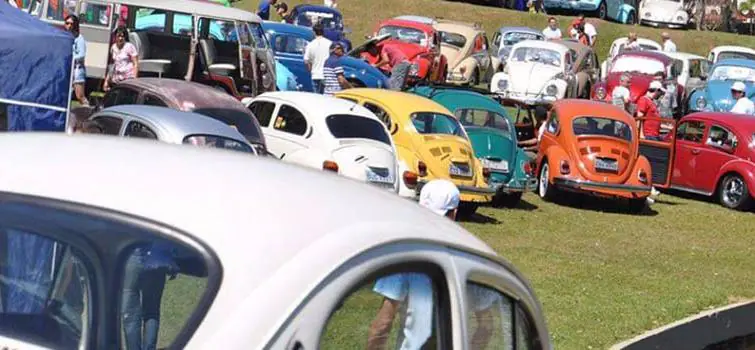Encontro de carros antigos ocorre neste sábado em Divinópolis