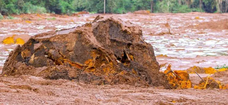 Engenheiro afirma ter sido pressionado para atestar estabilidade da barragem