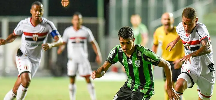 América é derrotado em casa no dia de seu aniversário