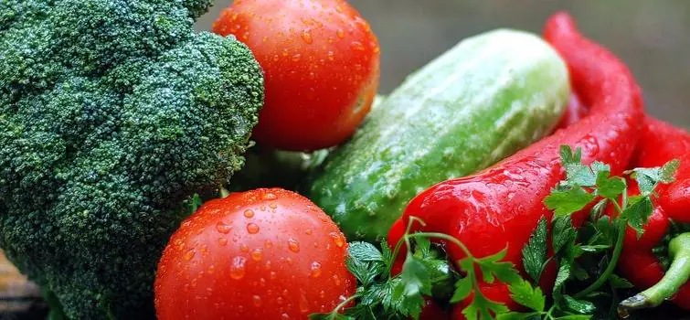MPMG orienta escolas de Divinópolis sobre comércio e publicidade de alimentos