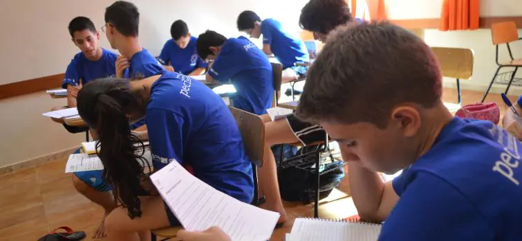 Pré-matrícula de alunos para ensino médio ocorrerá somente on-line