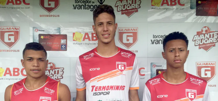 Mais 3 jogadores se apresentam ao Guarani