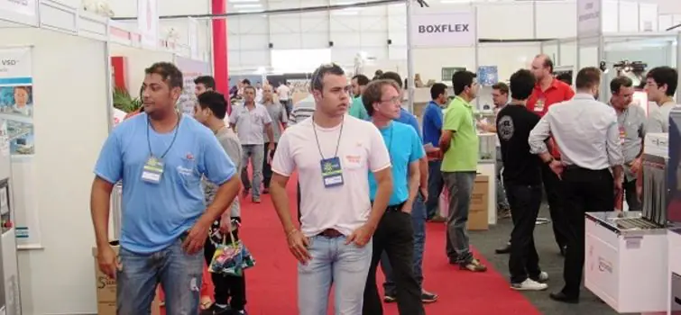 Febrac movimenta mundo calçadista em Nova Serrana