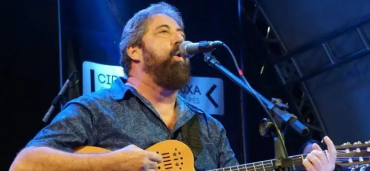 Vander Lee recebe homenagem