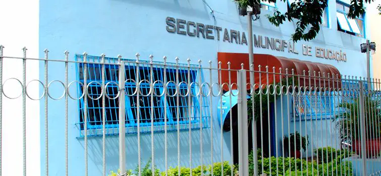 Educação em Divinópolis promove capacitação para candidatos a direção escolar