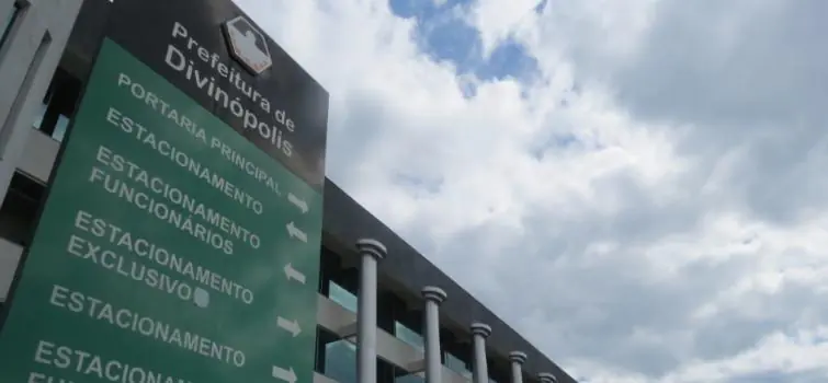 'Prioridade é o pagamento do salário', diz Prefeitura sobre 13º
