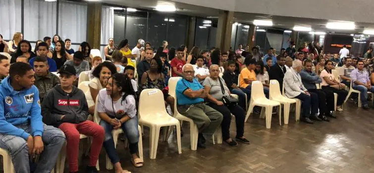 Mais de 100 alunos concluem curso de computação básica dos Telecentros
