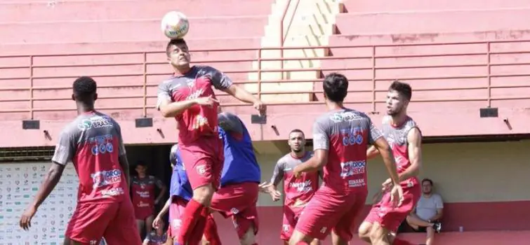 Árbitra Andreza Helena apita estreia do Guarani no Mineiro