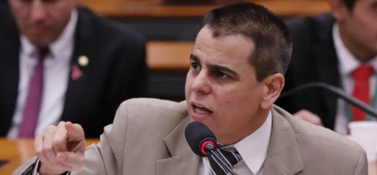 Tolentino diz ser favorável ao veto 52