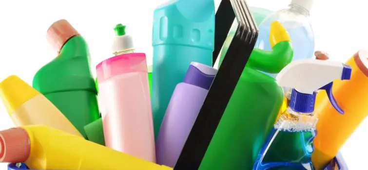 OMS alerta contra substâncias nocivas contidas em plásticos
