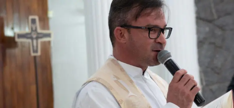 Arcebispo suspende padre que se envolveu em ocorrência policial