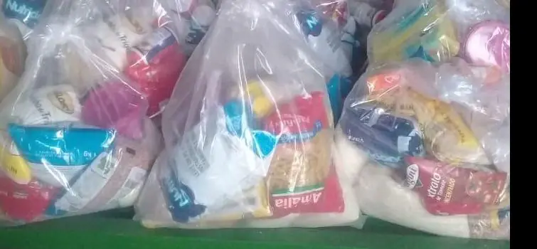 Mais de 1,3 mil kits de alimentação já foram entregues a alunos da rede municipal