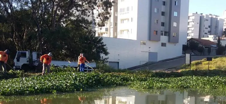 Semsur realiza limpeza monitorada na Lagoa do Sidil