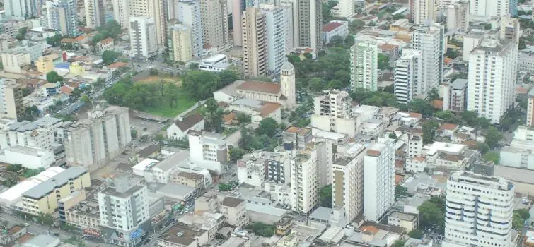 Centro registra dobro de casos de coronavírus em relação ao segundo bairro com mais suspeitas