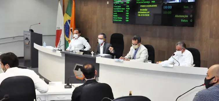 Covid-19: Câmara convoca autoridades para debater transporte público