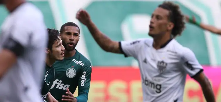 Atlético é goleado pelo Palmeiras e perde a chance de assumir liderança do Brasileirão