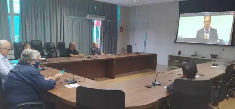 Em reunião com lideranças sindicais, presidente da Fiemg aponta cenário otimista para economia