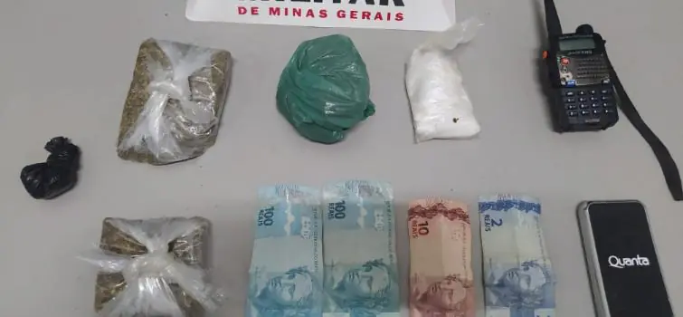 Jovem de 21 anos é preso suspeito de tráfico de drogas em Pará de Minas