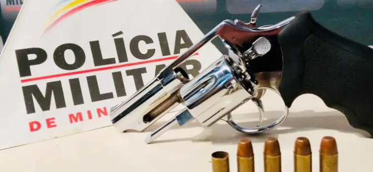 Casal é preso com arma de fogo e munições na Comunidade do Quilombo