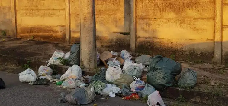 Caminhões que fazem a coleta de lixo serão vigiados por rastreadores