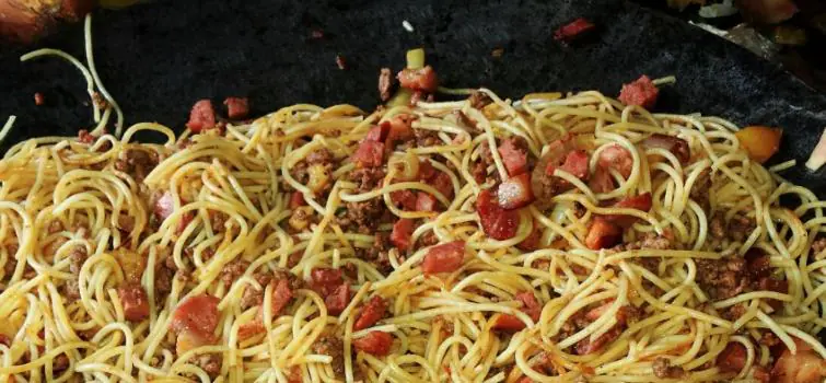 Adefom promove  1º Macarrão na Chapa Solidário