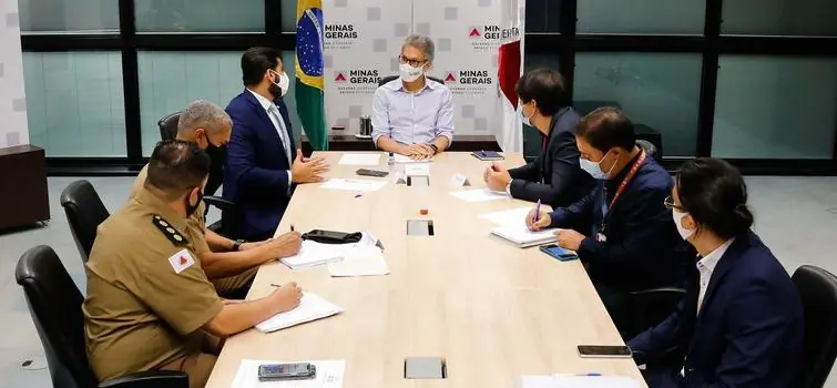 Governador Romeu Zema anuncia onda roxa em todo o estado