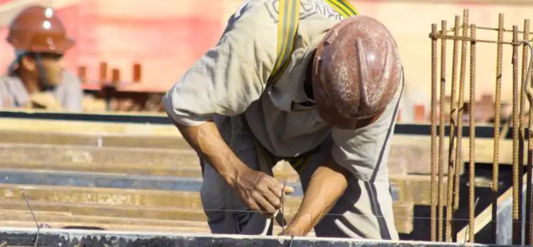 Construção civil volta a gerar emprego em Divinópolis