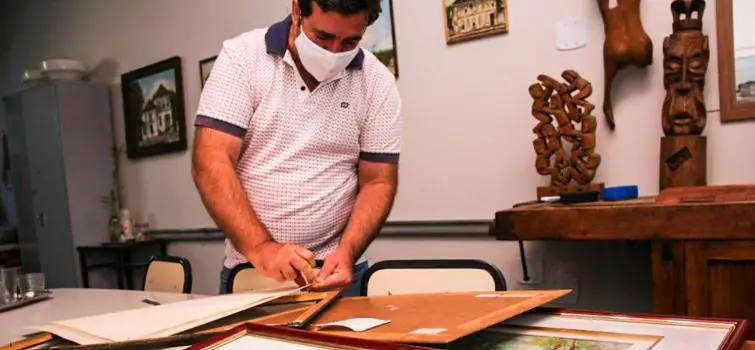 Quadros do Acervo Municipal passam por restauração
