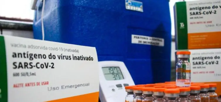 Divinópolis: Prefeitura abre cadastro para possível vacinação de profissionais da educação