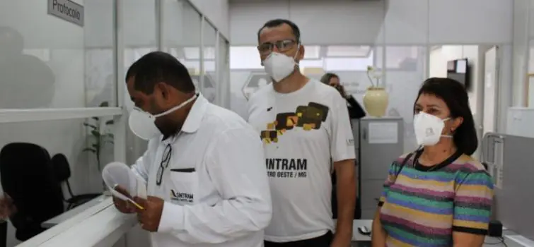 Sindicato cobra investigação de prefeito por atitude contra agente de trânsito