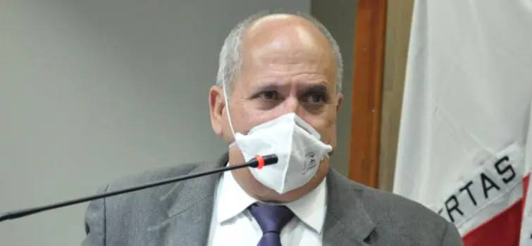 Líder do governo: "Se cassar o prefeito, tem que cassar também os 17 vereadores"