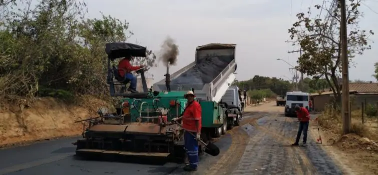 Prefeitura realiza pavimentação do PAC no bairro Maria Peçanha