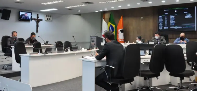 Polêmica entre São João e Semusa divide vereadores em reunião