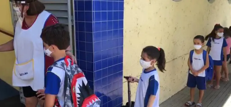 Escolas municipais permanecem com sistema de rodízio entre alunos