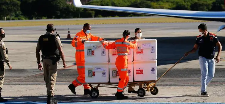 Estado intensifica campanha de vacinação contra covid-19 e destaca perigo da ômicron