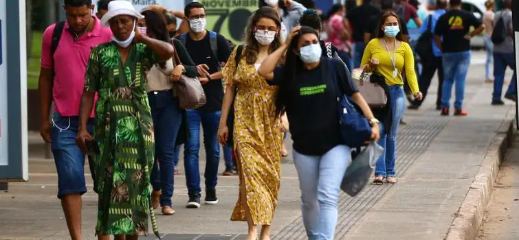 Covid-19: Brasil registra 206 mortes e 4.079 casos em 24 horas