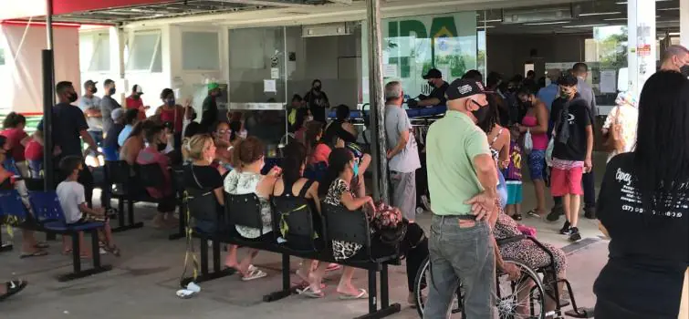 Tratam as pessoas como se fossem cachorros, diz funcionária do centro de triagem da UPA