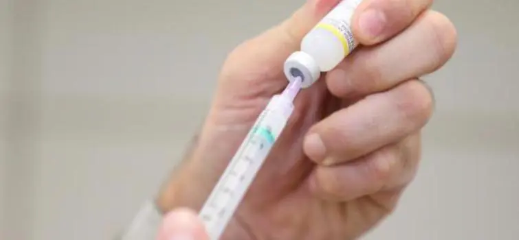 Governo passa a indicar só uma dose contra febre amarela
