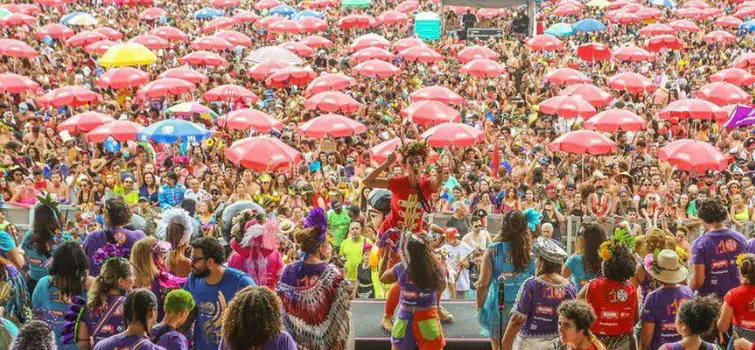 Veja o que funciona em Divinópolis durante o Carnaval