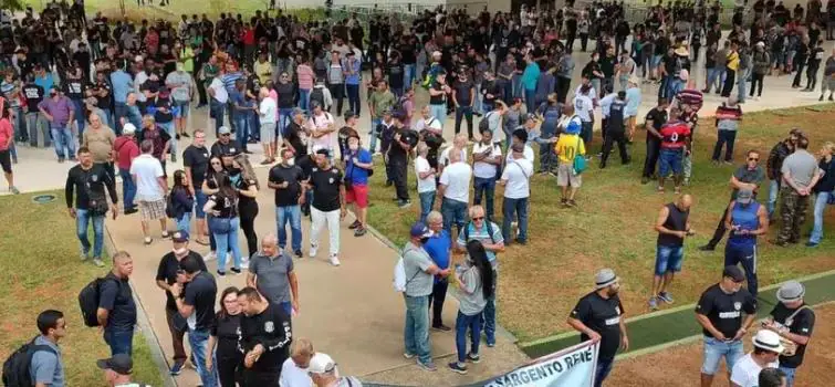 Segurança Pública completa um mês em greve e faz novo protesto