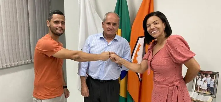 Edsom Sousa permanece como líder do governo na Câmara