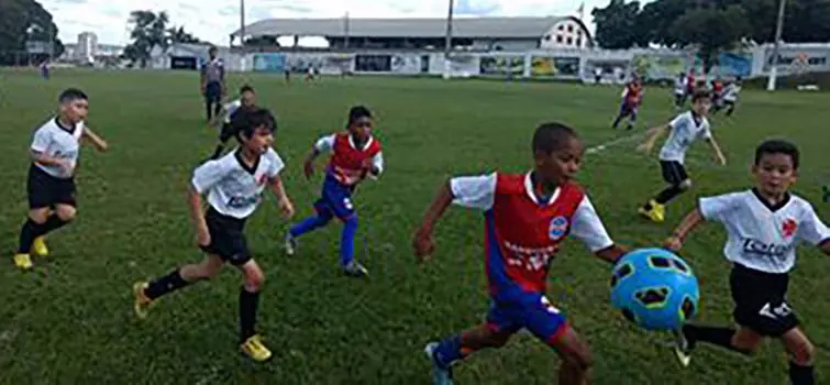 Escola Hgamenon goleia o Vasco