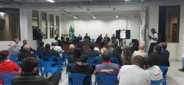 Lideranças recebem orientações sobre orçamento participativo
