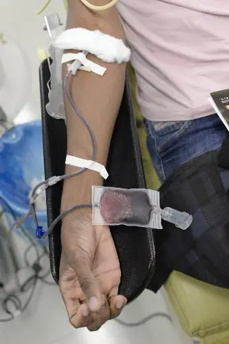Governador veta isenção de taxa para doadores de sangue em concursos