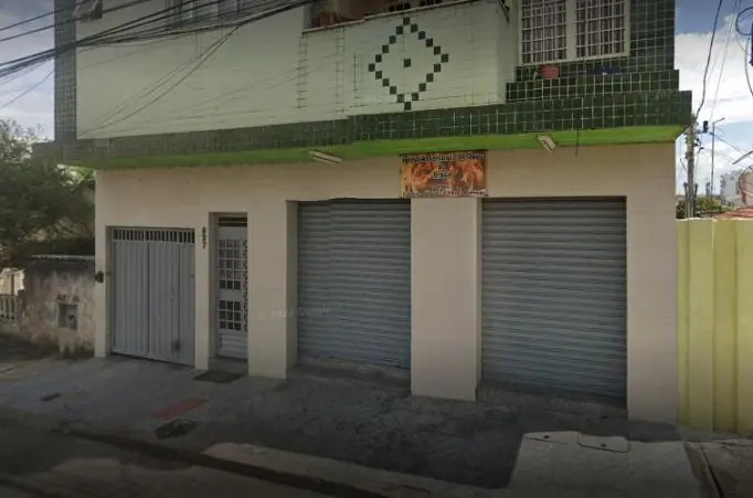 Criança de sete anos é baleada após tentativa de assalto na porta de uma igreja em Divinópolis