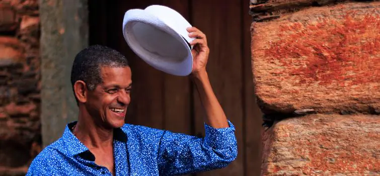 Serginho Beagá sobe ao palco do Teatro Gravatá amanhã